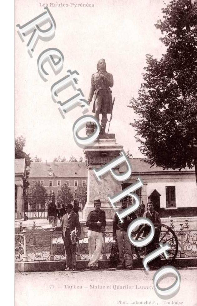 Statue et Quartier Larrey