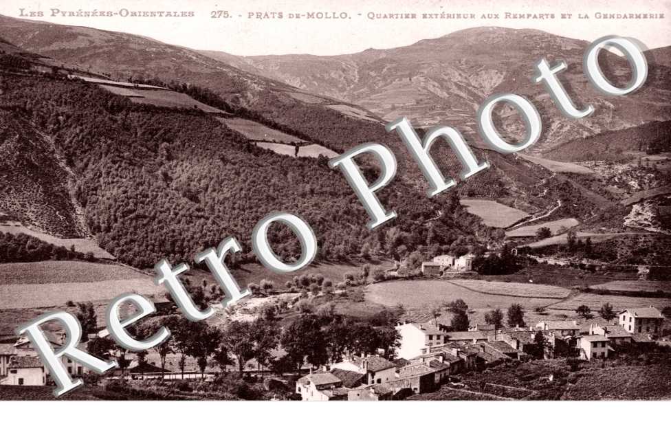 Quartier exterieur aux remparts et la gendarmerie