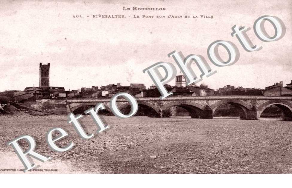 le pont sur l&#039;Agly et la ville