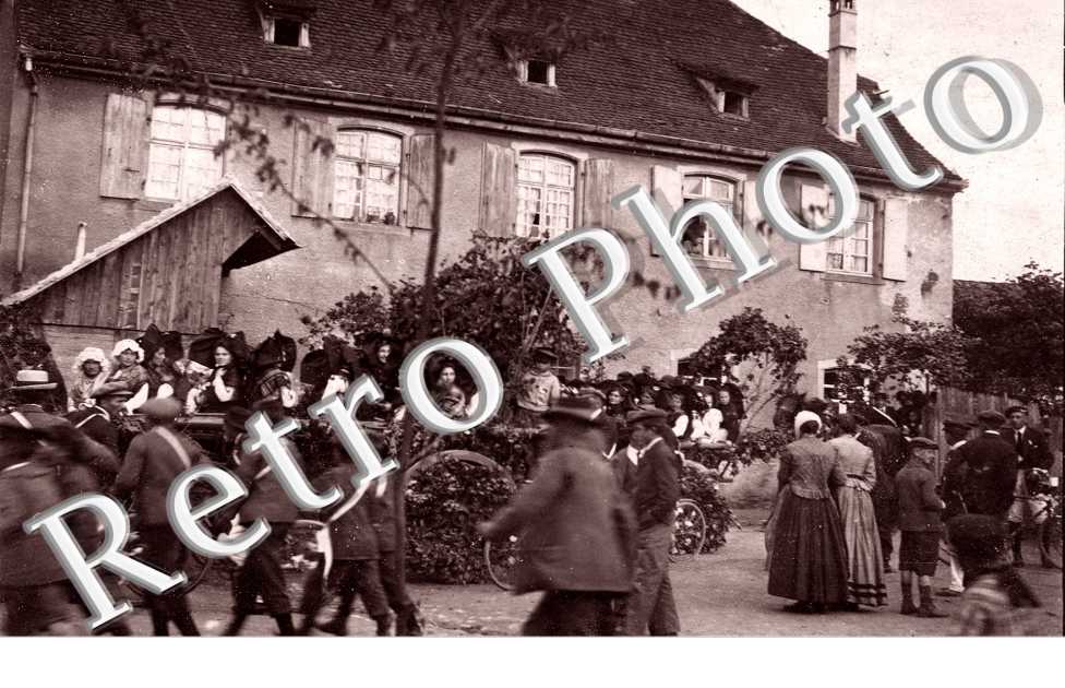 Rassemblement d&#039;attelages et de personnes