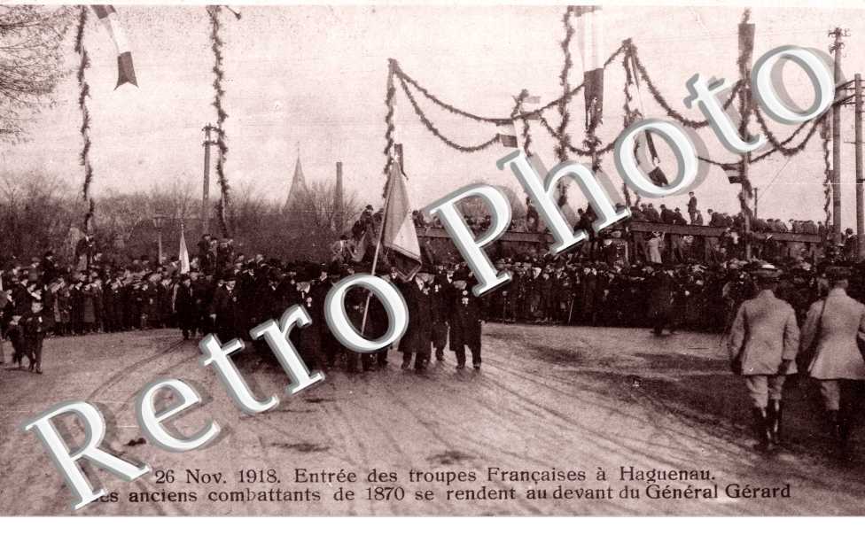 26 Nov. 1918 Entree des troupes francaises..les anciens combattants de 1870 se rendent au devant du general