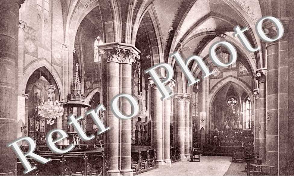 Interieur de l'eglise