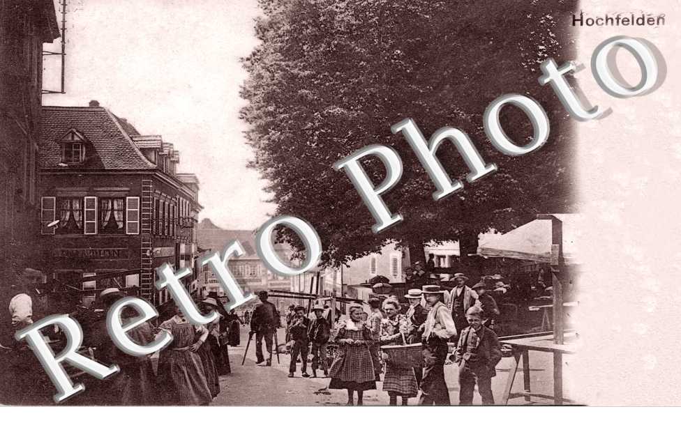 Une Rue Animée