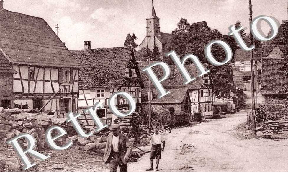 ( un coin du village )