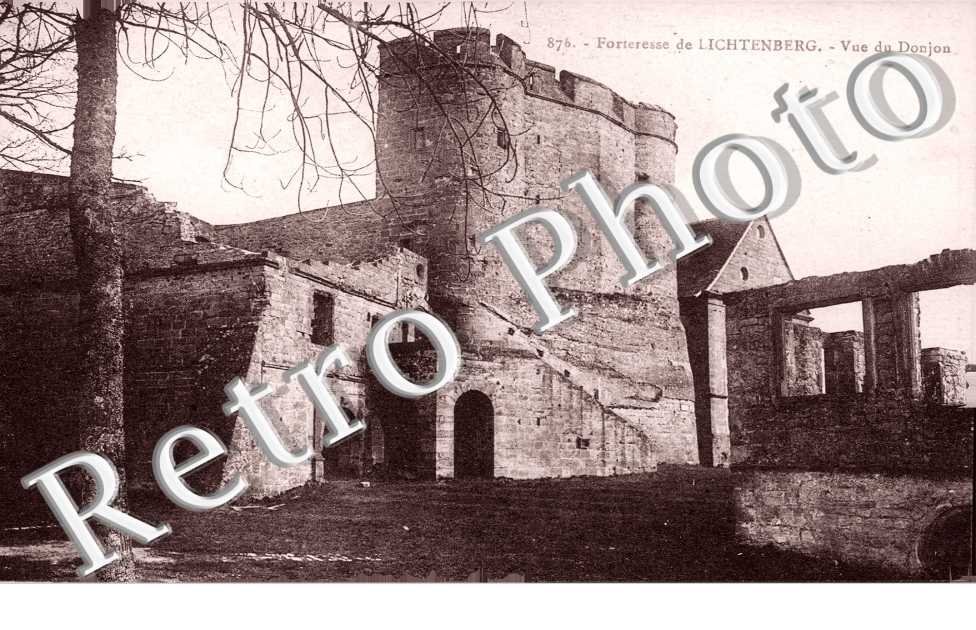 Vue du donjon de la forteresse