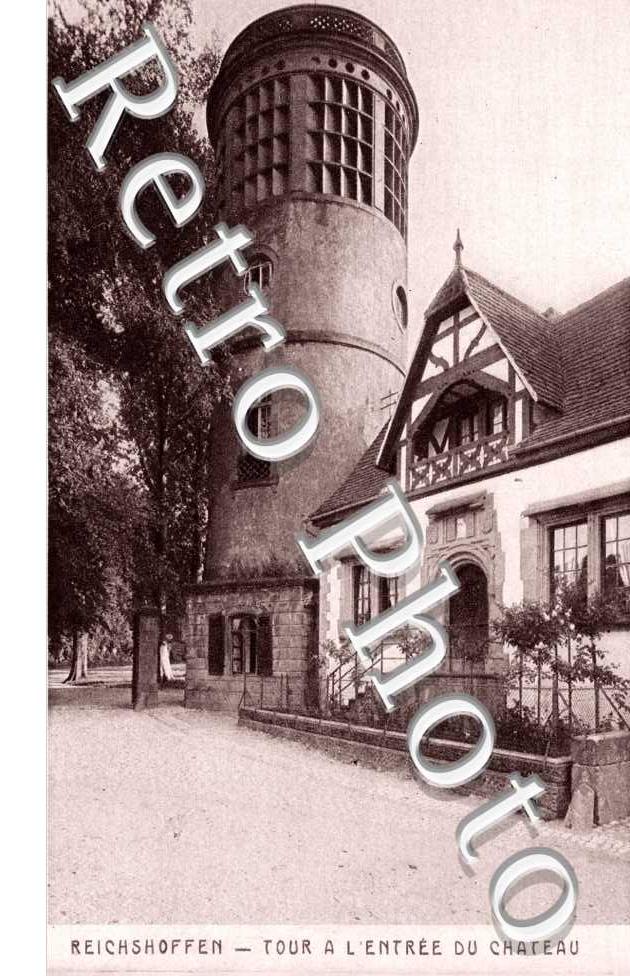 tour de l'entree du chateau