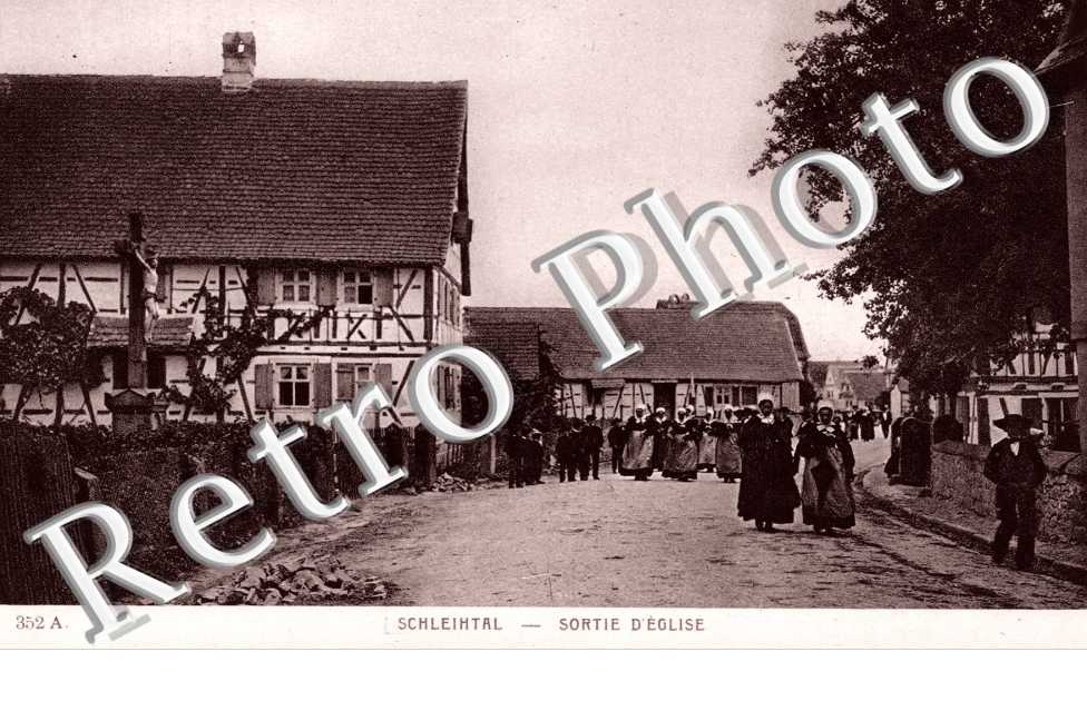 Sortie d&#039;Eglise