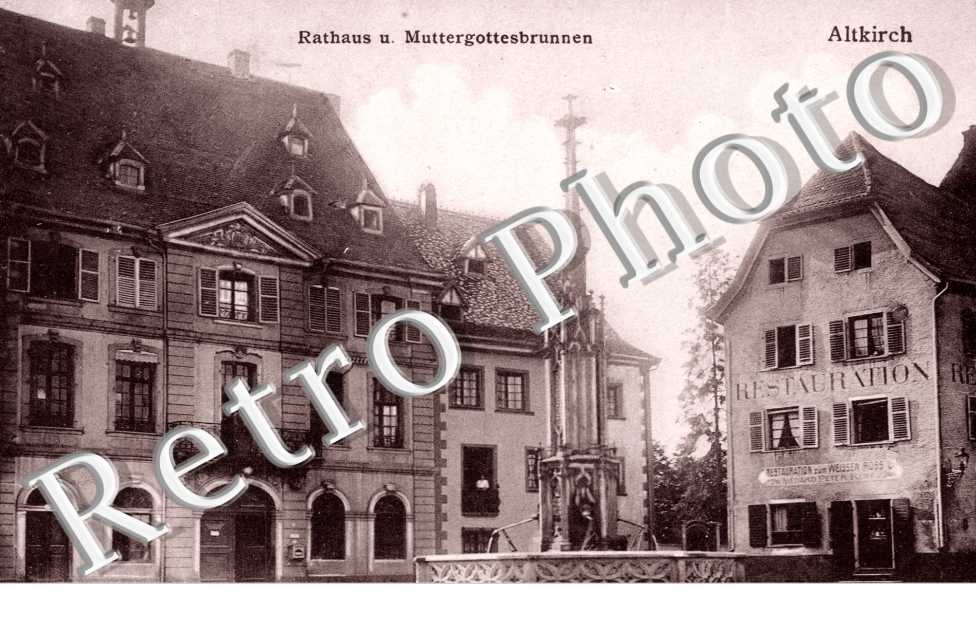 rathaus u. Muttergottesbrunnen
