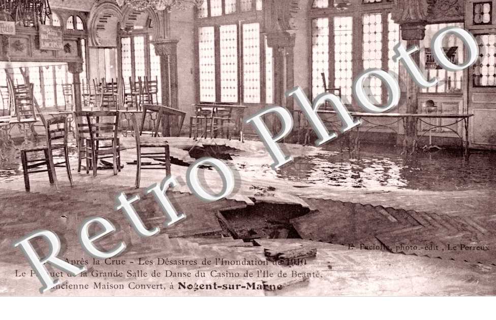 Apres la Crue, la Grande Salle de Danse du Casino de l'Ile de Beaute