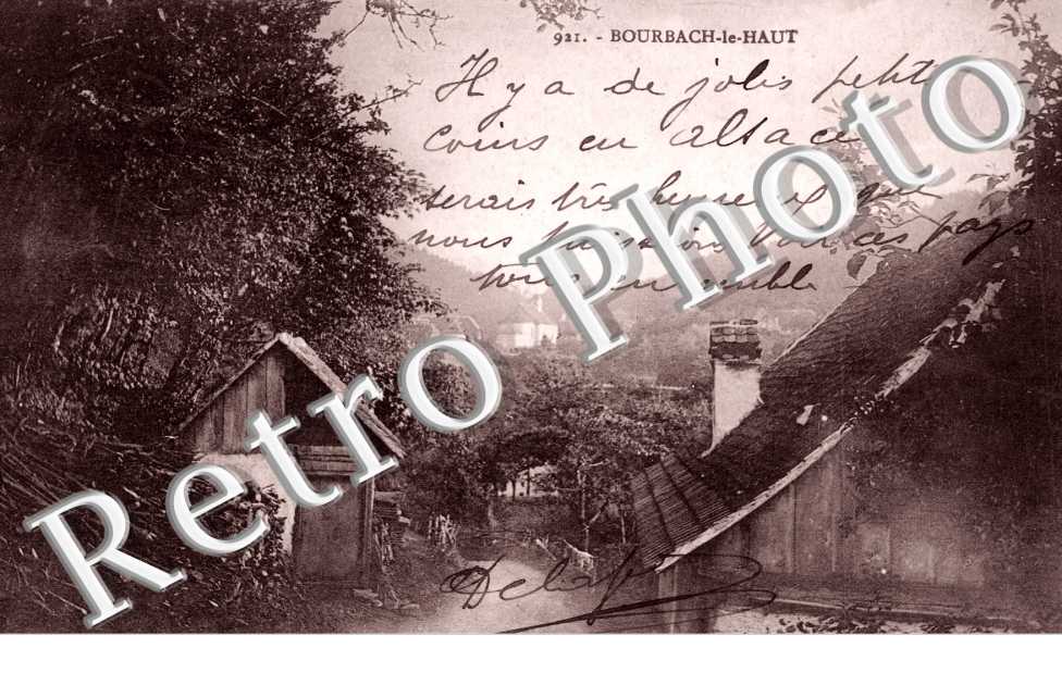 ( un coin du village )