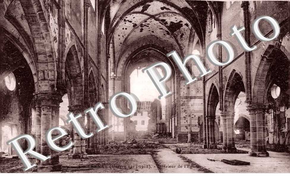 Interieur de l'eglise