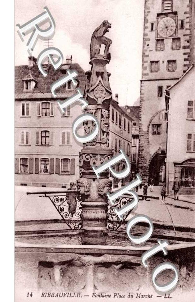 Fontaine place du marche