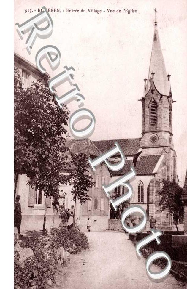 Entree du Village, Vue de l&#039;Eglise