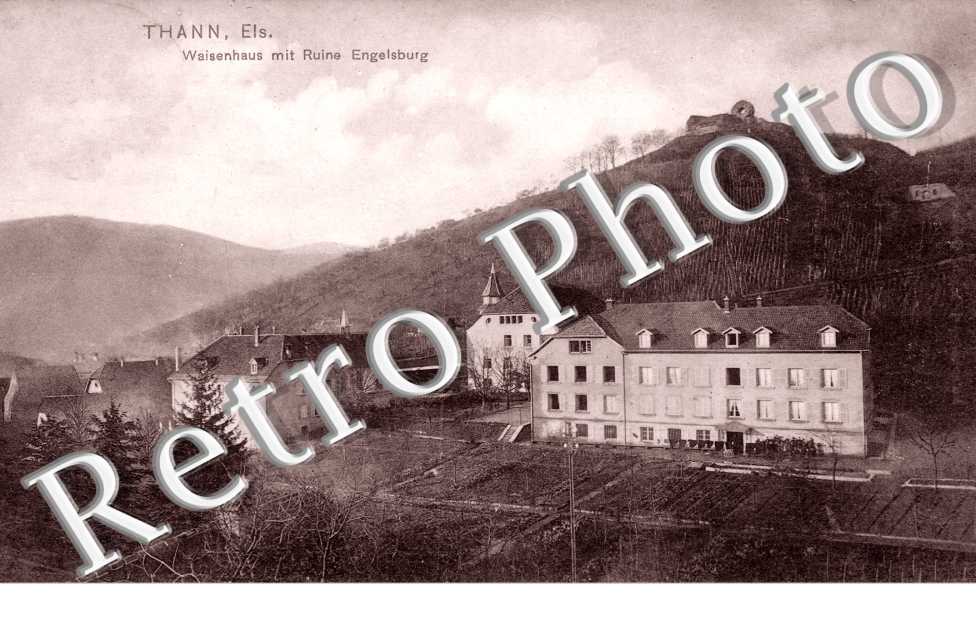 Waisenhaus mit Ruine Engelsburg