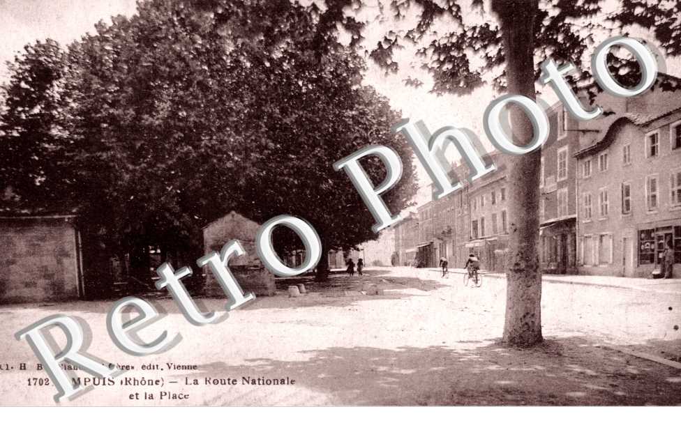 La Route Nationale et la Place