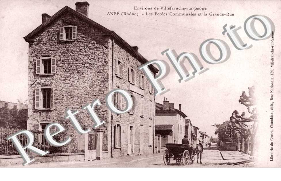 Les ecoles communales et la grande rue