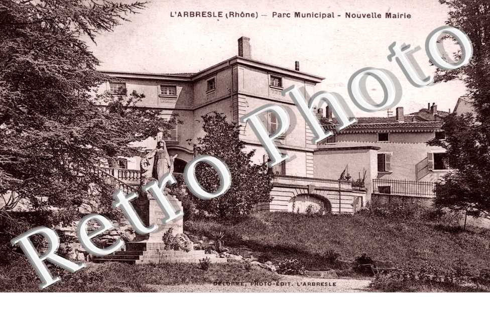 Parc Municipal, Nouvelle Mairie