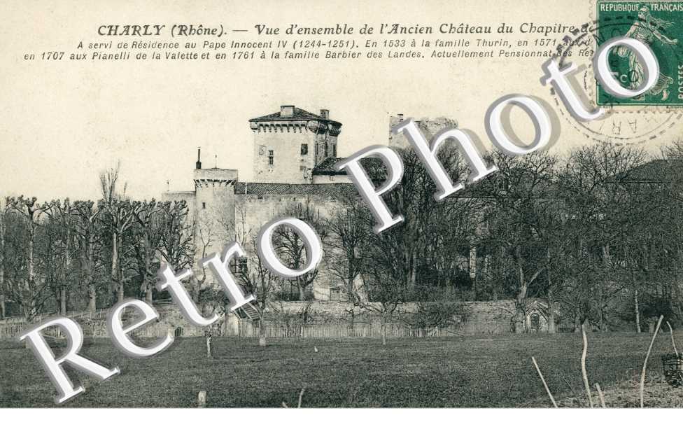Vue de l&#039;ancien Chateau du Chapitre