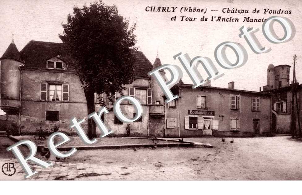 Chateau de Foudras et Tour de l&#039;Ancien Manoir