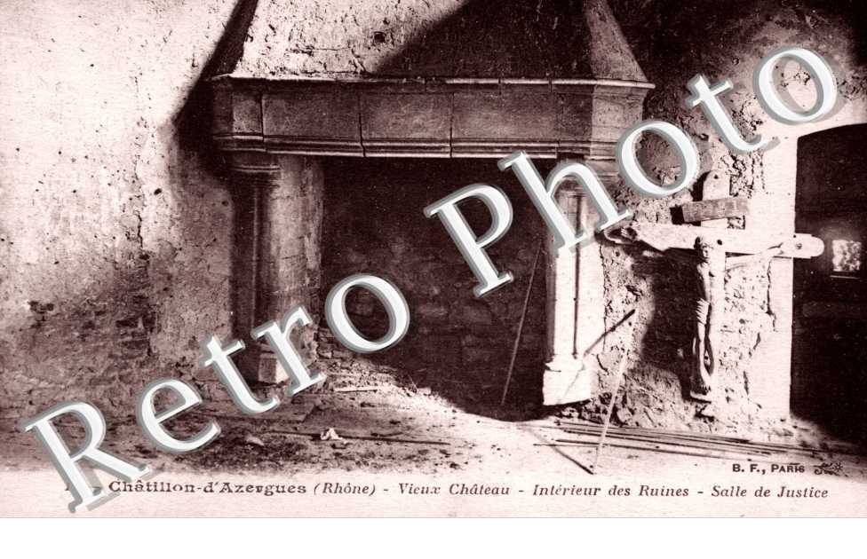vieux chateau, interieur des ruines, salle de justice