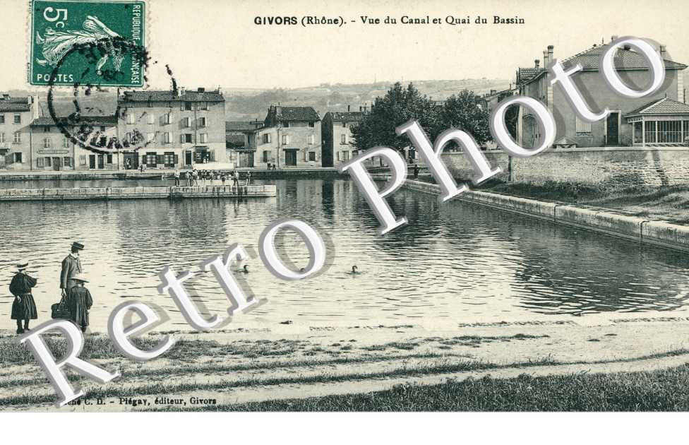 vue du canal et quai du bassin