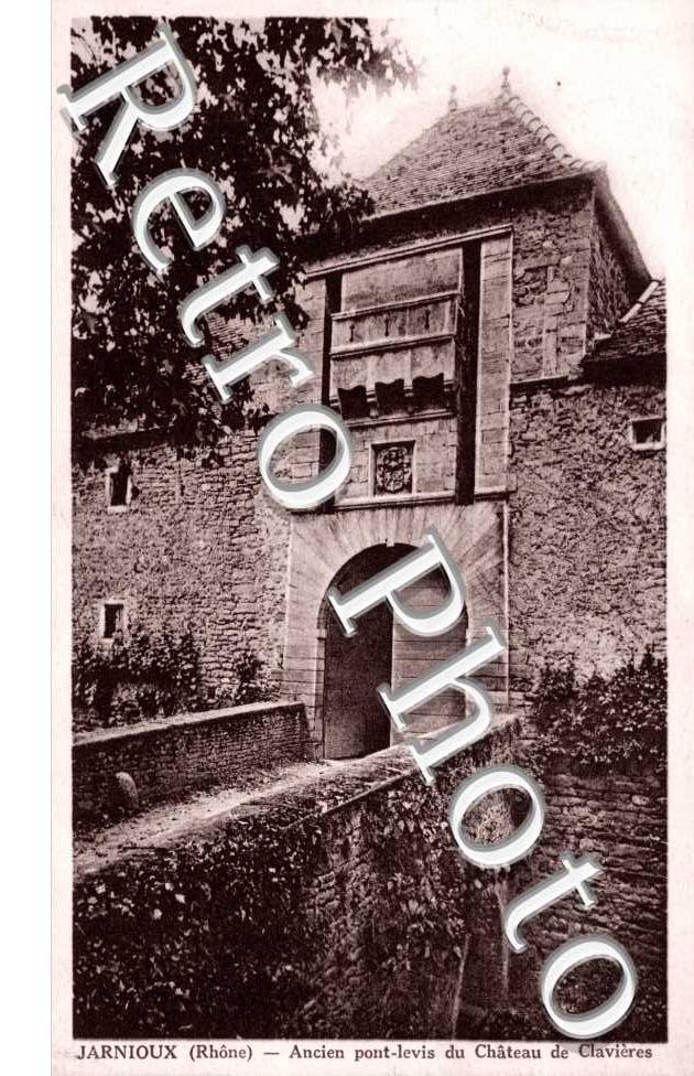 ancien pont-levis du chateau de Clavieres