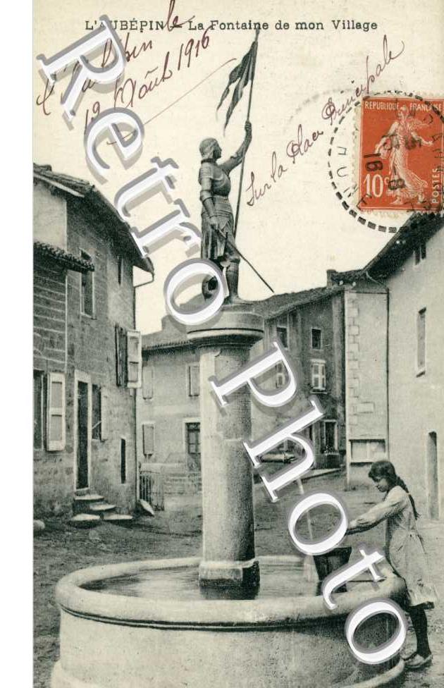 la Fontaine du Village, l'Aubepin