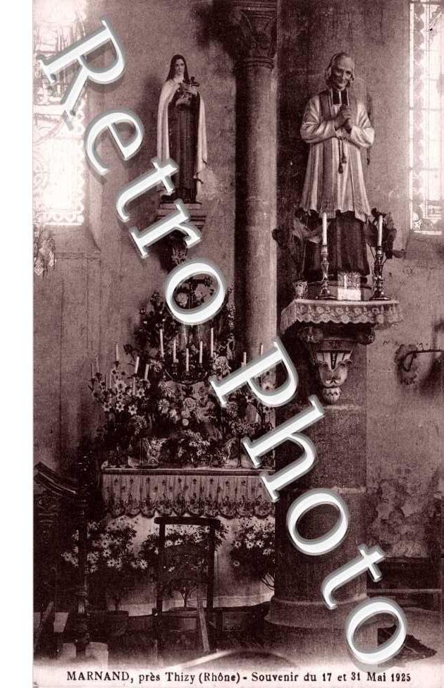 Interieur de l'eglise Souvenir du 17 et 31 mai 1925