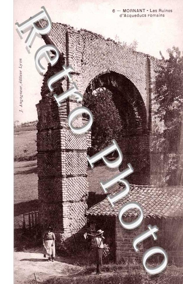 Ruines des Aqueducs romains