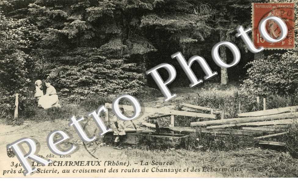 LES ECHARMEAUX  -  La source pres de la scierie