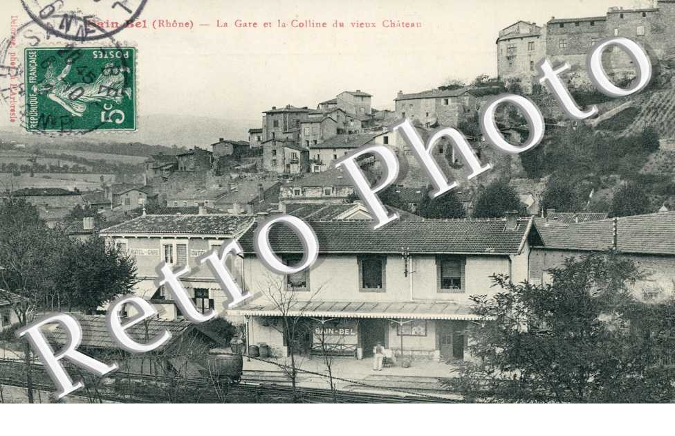 Gare et Colline du Vieux Chateau