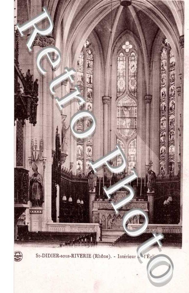 Interieur de l'Eglise