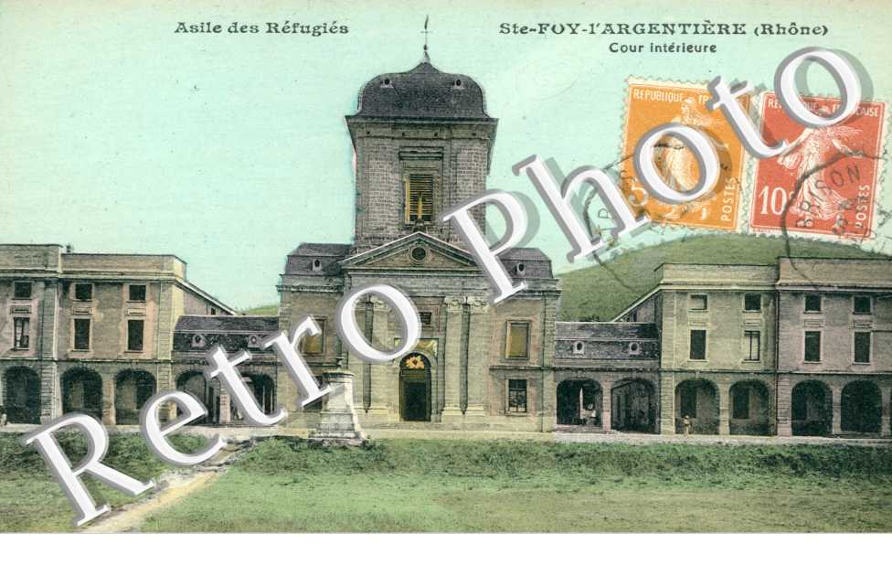 Cour Interieure