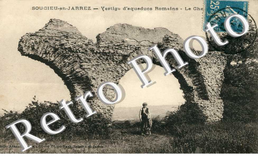 Soucieu-en-Jarrez. Vestige d&#039;aqueducs Romains