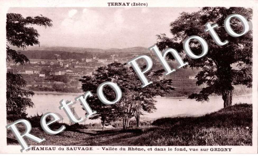 Vallee du Rhone, Vue sur Grigny