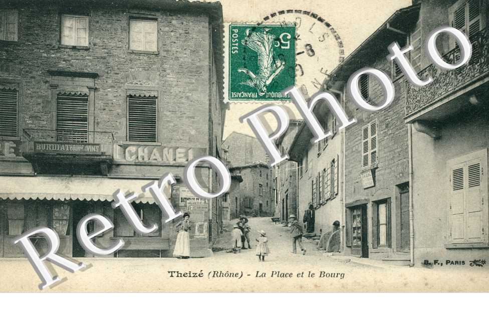 La place et le bourg