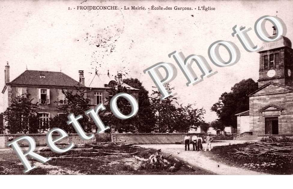 la mairie, ecole des garcons, l&#039;eglise