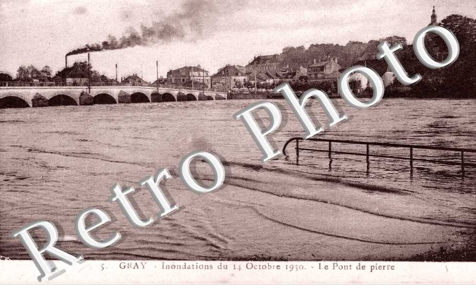 Inondations du 14 octobre 1930 - le pont de pierre