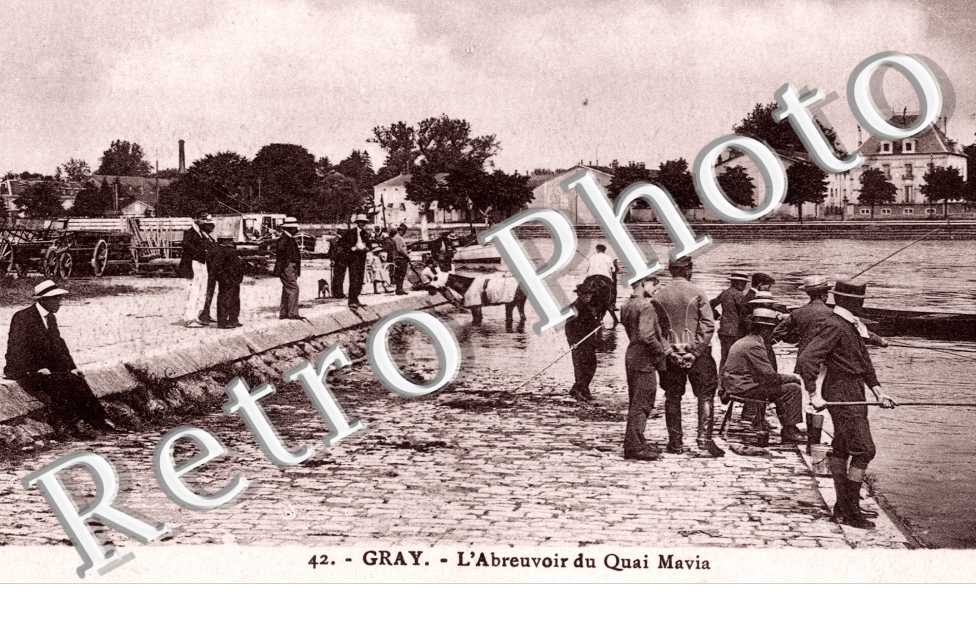 Abreuvoir du Quai Mavia