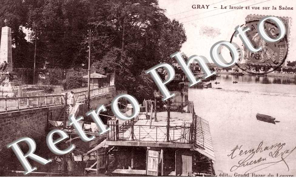 Le Lavoir et Vue sur la Saone