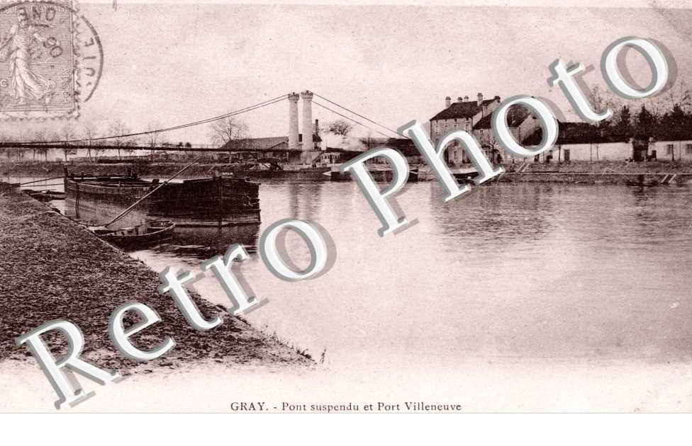 Pont suspendu et Port Villeneuve