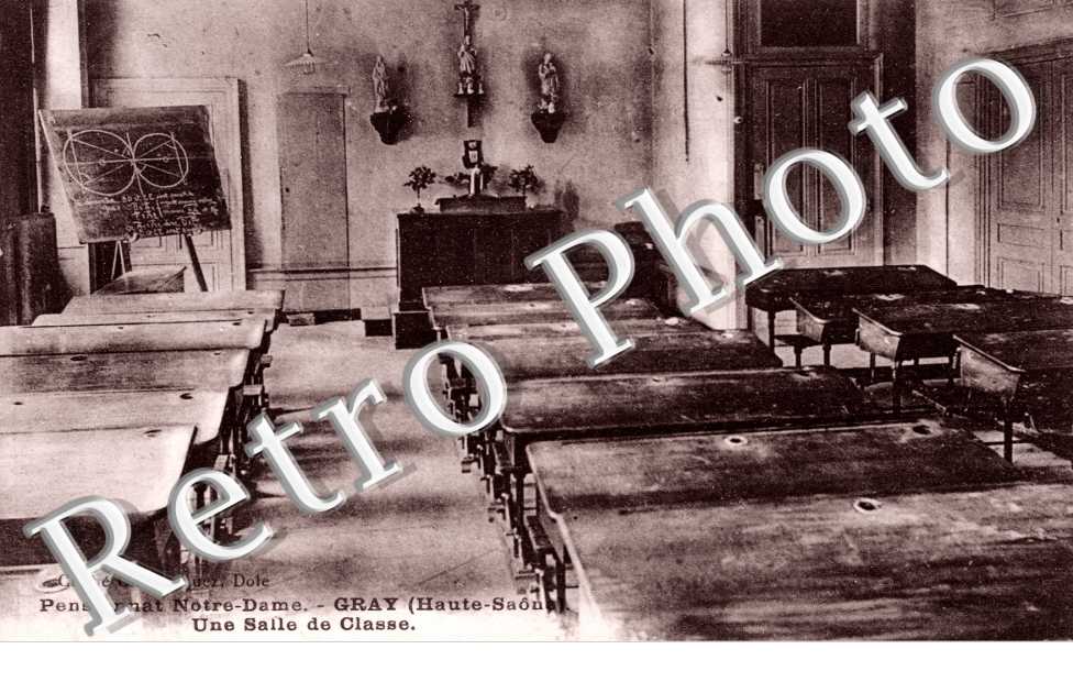 Pensionnat Notre Dame, une Salle de Classe