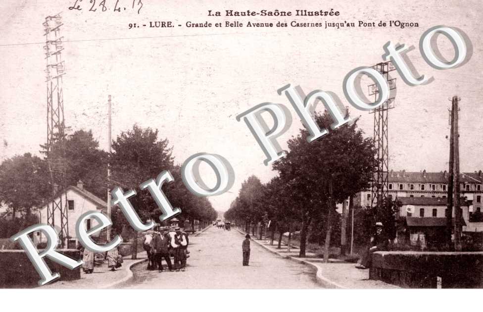 Grande et belle avenue des casernes jusqu&#039;au pont de l&#039;Ognon
