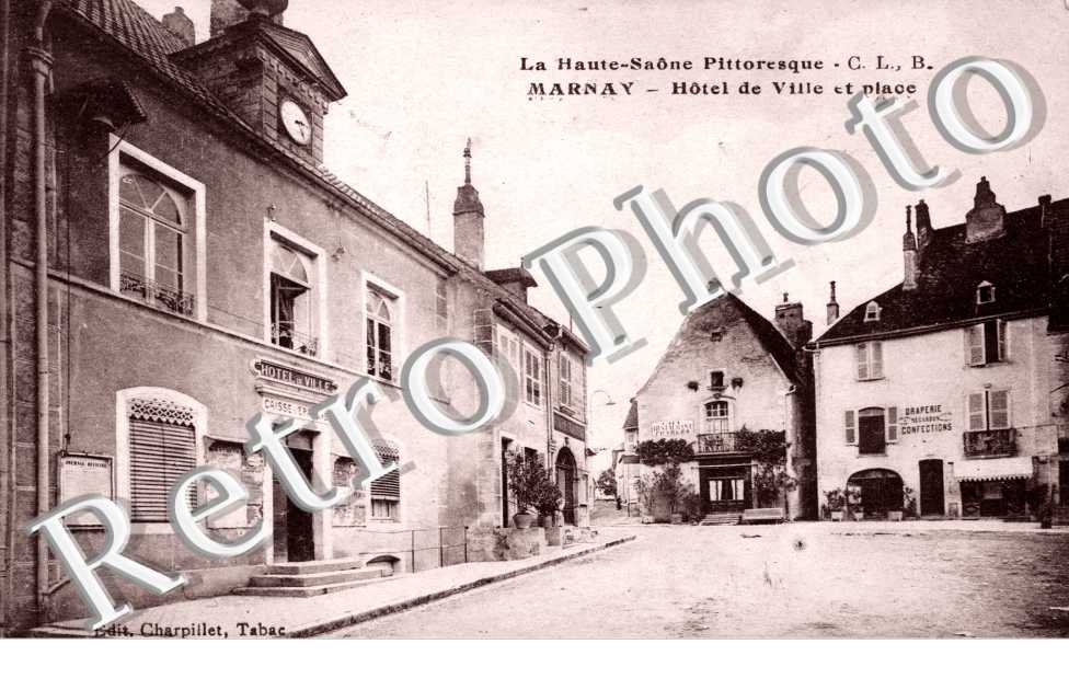 hotel de ville et place