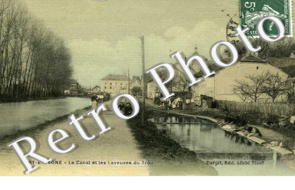 le canal et les laveuses du Trou