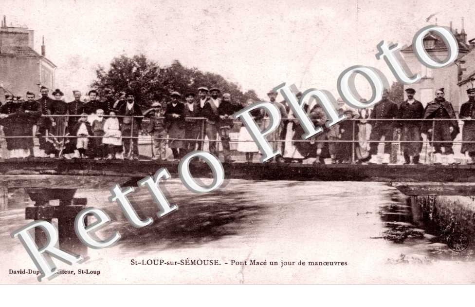 pont Mace un jour de manoeuvres