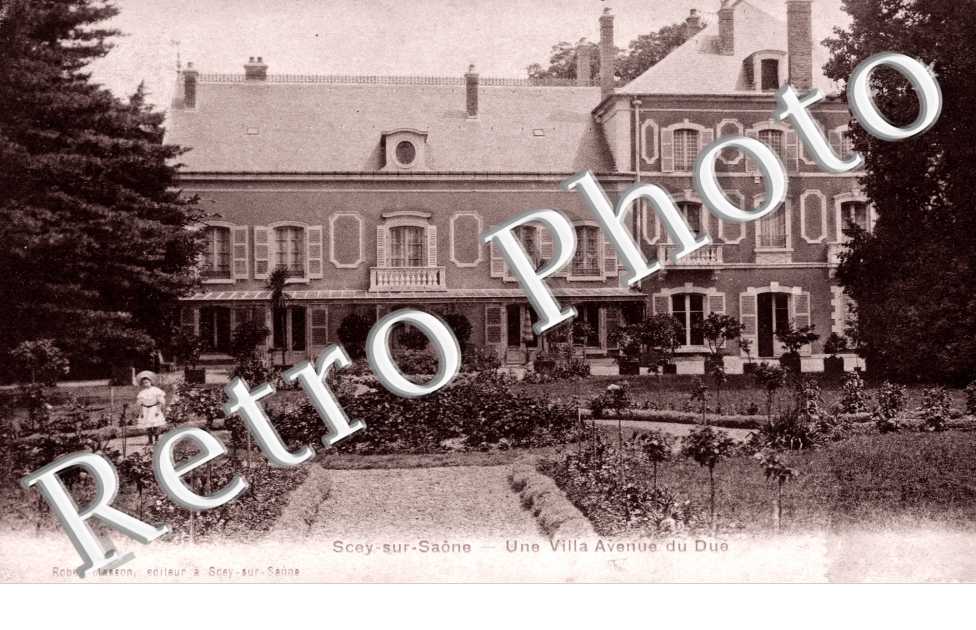 Une villa avenue du due