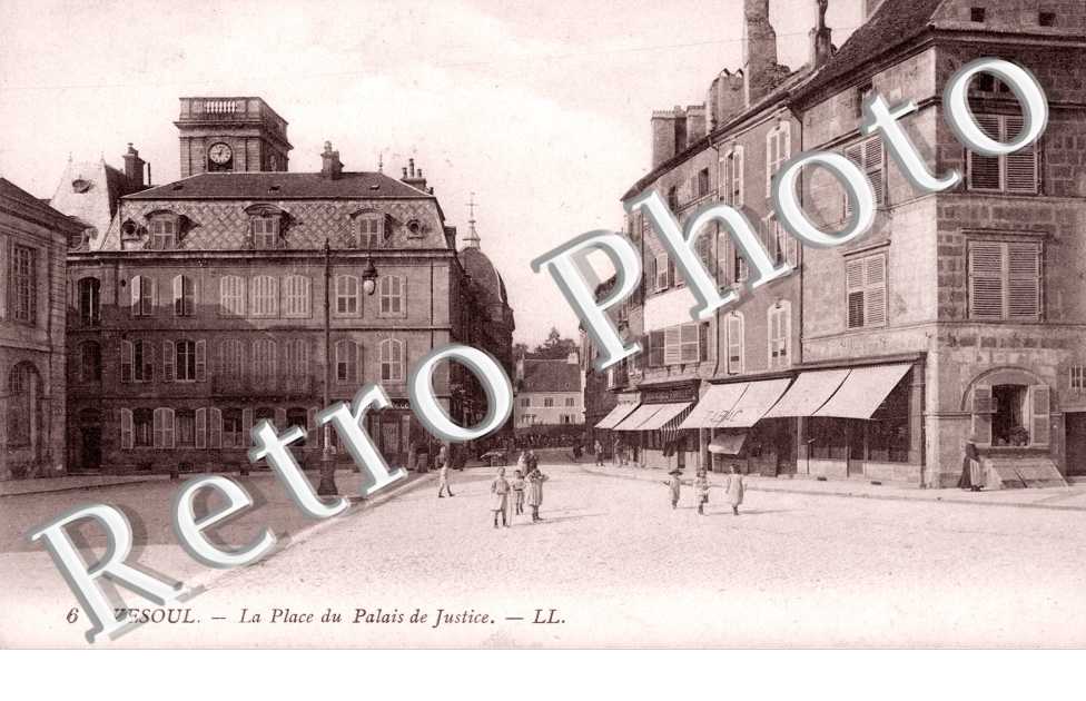 la Place du palais de Justice