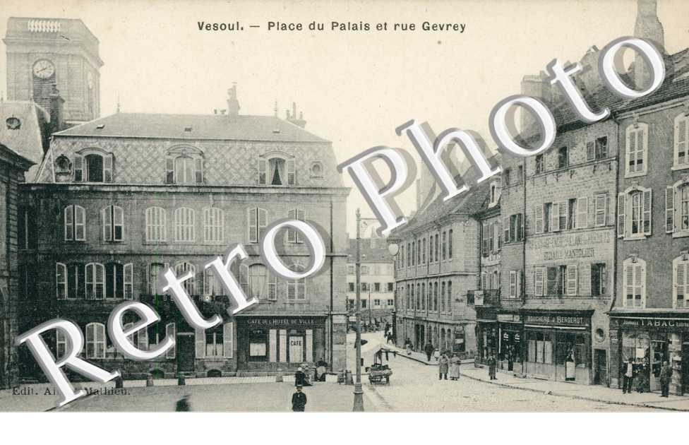 Place du Palais et Rue Gevrey