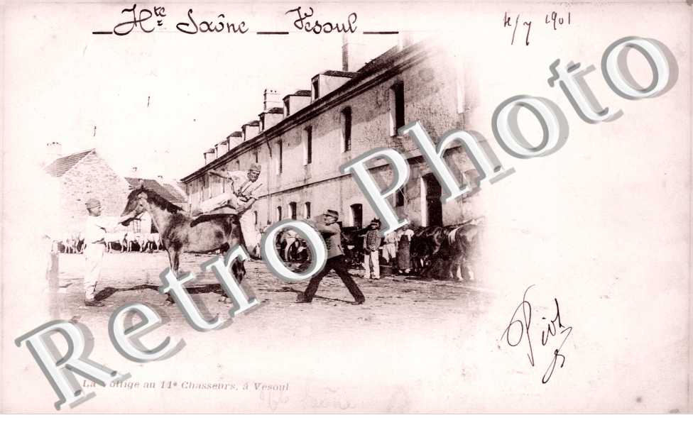 Quartier de Cavalerie - La Voltige du 11eme chasseurs